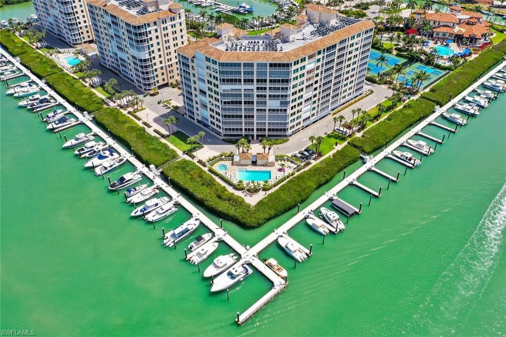 425 Dockside DR # 1, NAPLES FL 34110-36