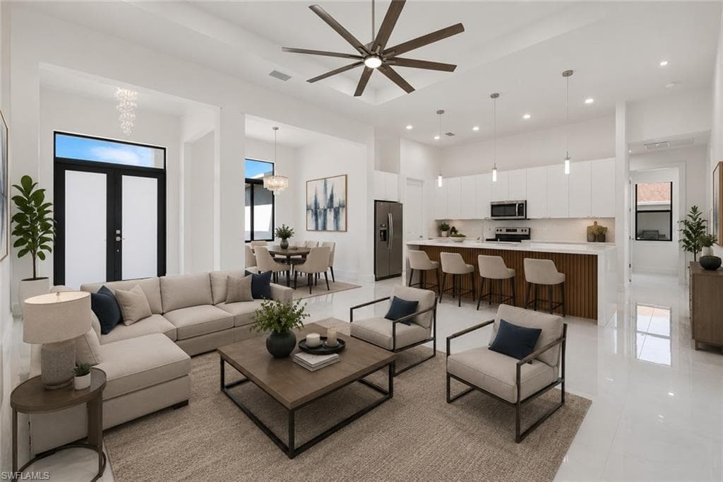 2500 NW 7th ST-4