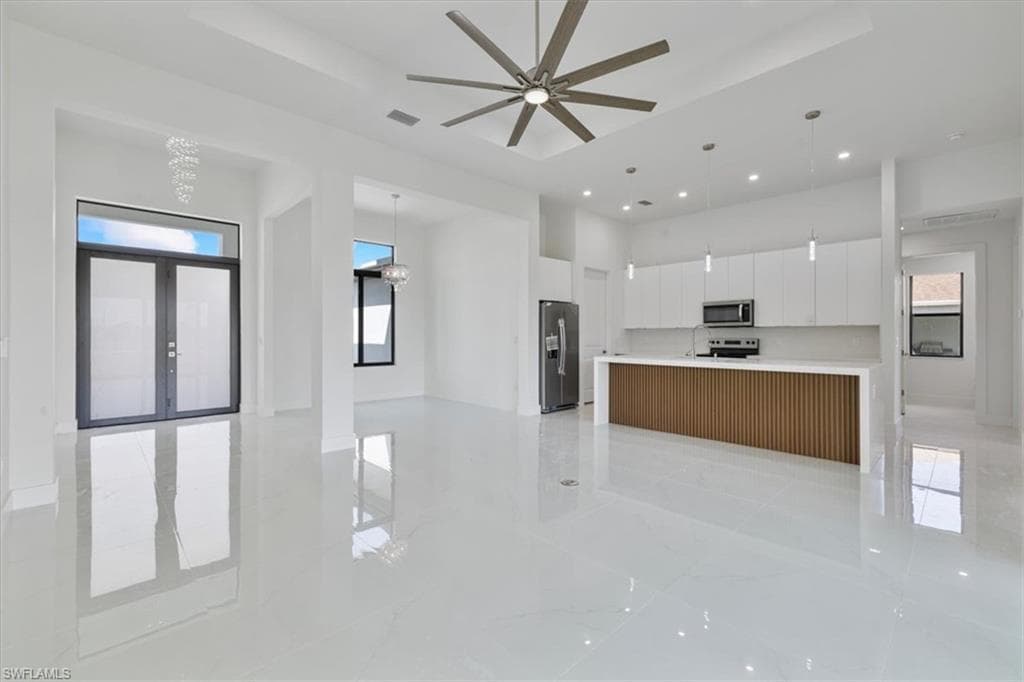 2500 NW 7th ST-3