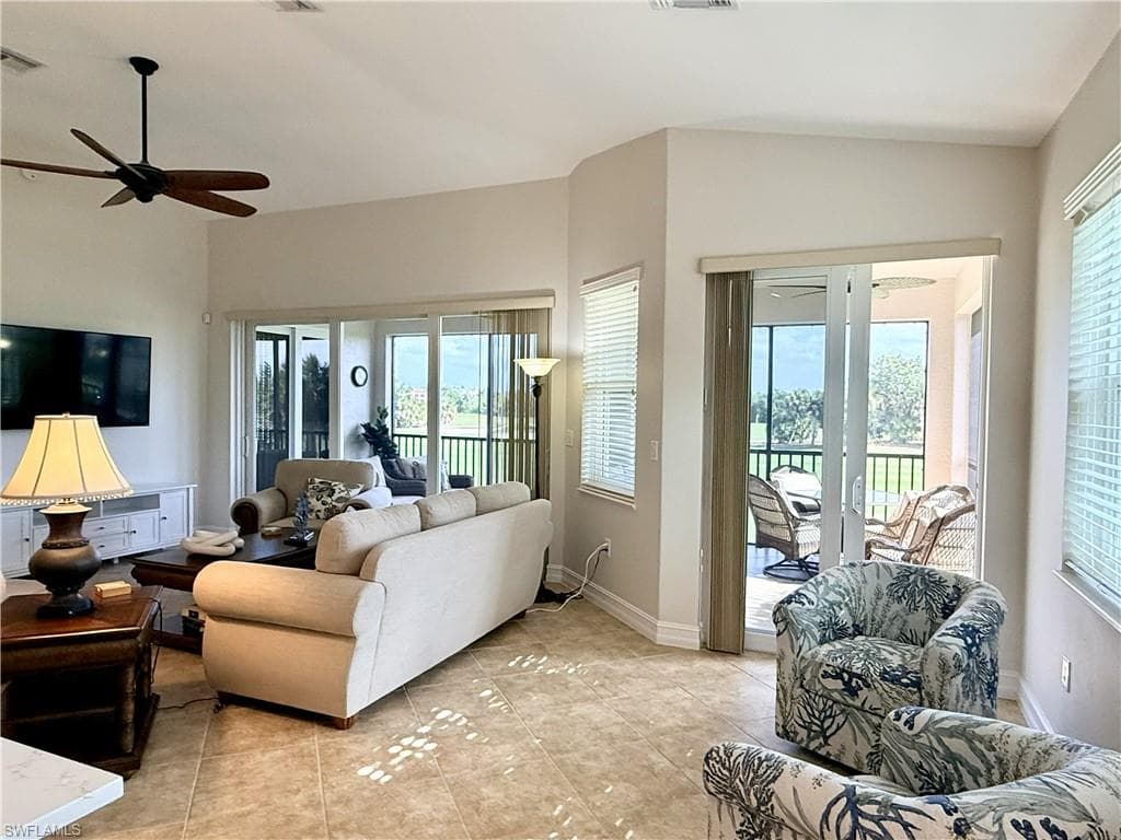 1286 Rialto WAY # 202, NAPLES FL 34114-20