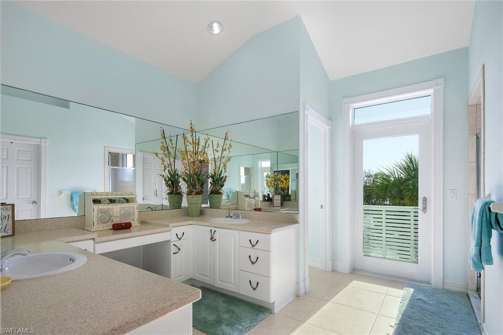 11687 Keewaydin, NAPLES FL 34113-22