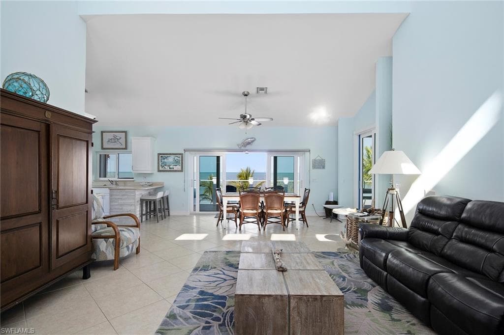 11687 Keewaydin, NAPLES FL 34113-5