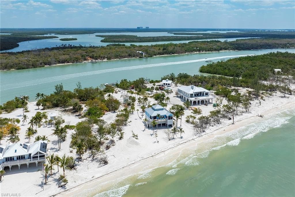 11687 Keewaydin, NAPLES FL 34113-45