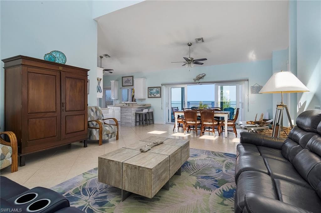 11687 Keewaydin, NAPLES FL 34113-8