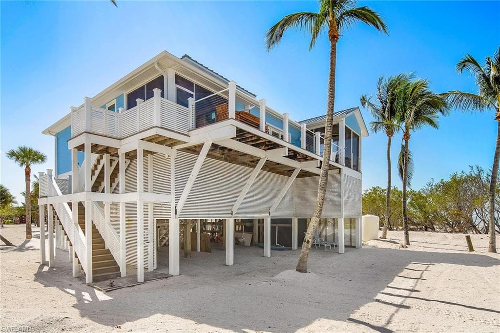 11687 Keewaydin, NAPLES FL 34113-33