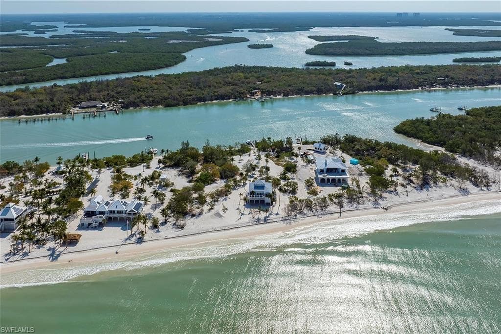 11687 Keewaydin, NAPLES FL 34113-48