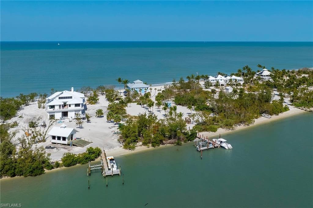 11687 Keewaydin, NAPLES FL 34113-43