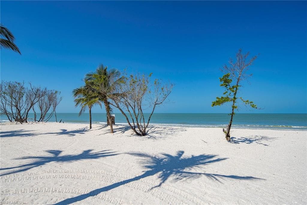 11687 Keewaydin, NAPLES FL 34113-39