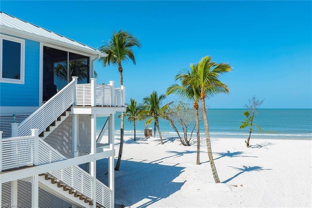 11687 Keewaydin, NAPLES FL 34113-28