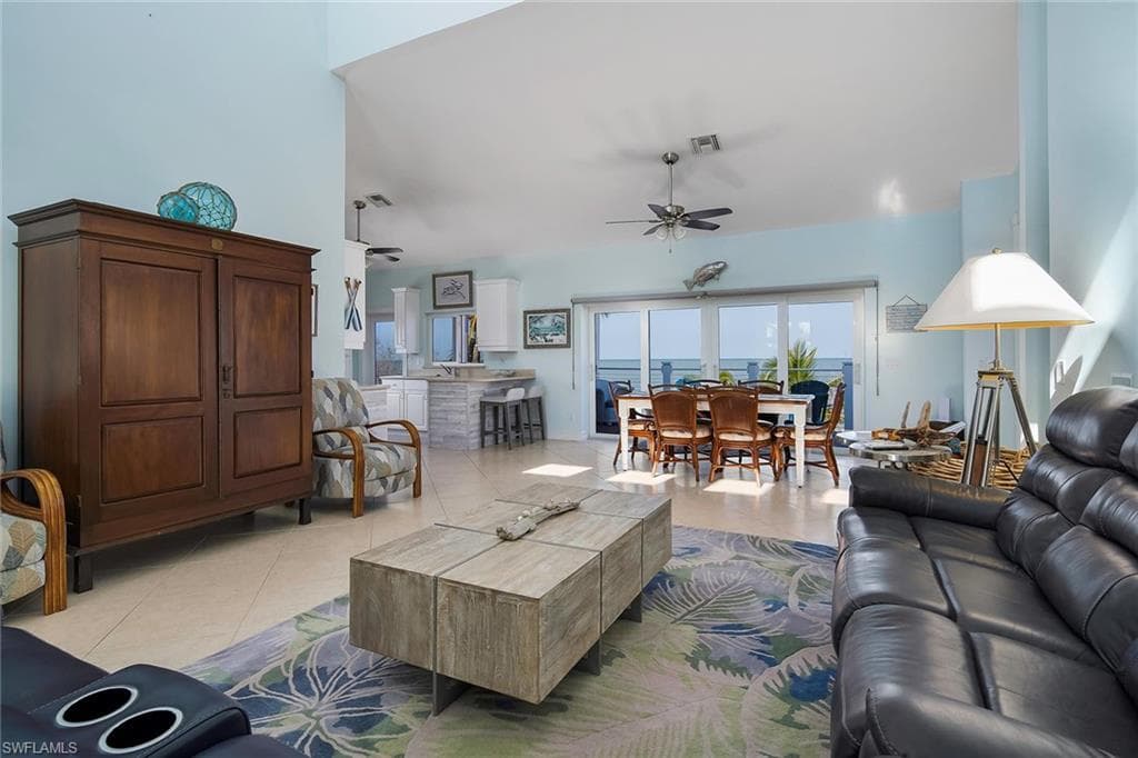 11687 Keewaydin, NAPLES FL 34113-7