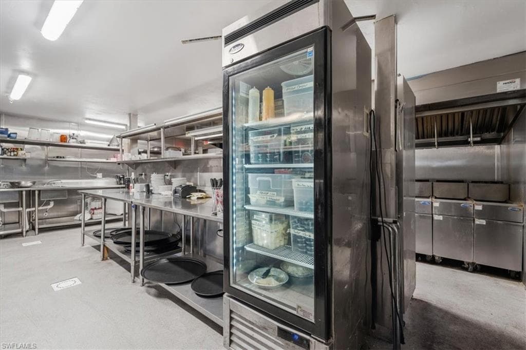 875 Copeland AVE S, EVERGLADES CITY FL 34139-35