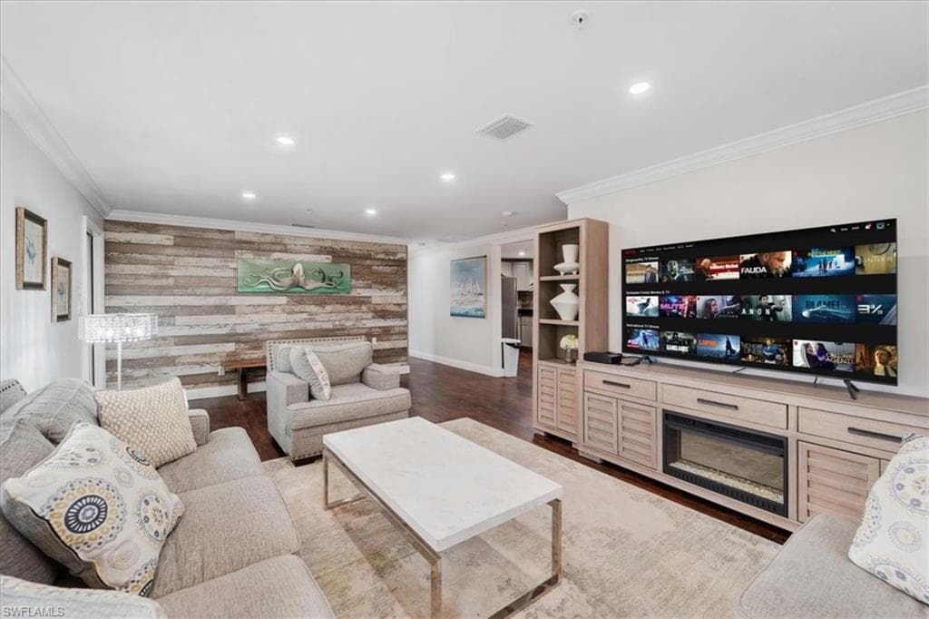 875 Copeland AVE S, EVERGLADES CITY FL 34139-20