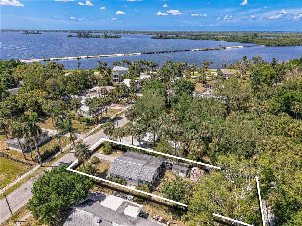 219 Granada BLVD, FORT MYERS FL 33905-3