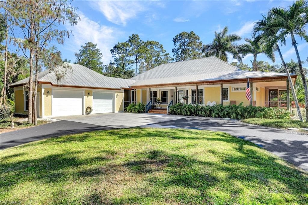 5660 English Oaks LN, NAPLES FL 34119-11