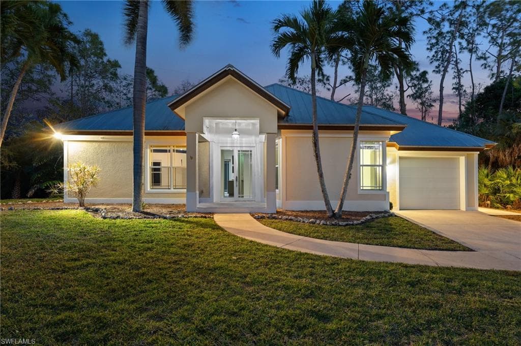5660 English Oaks LN, NAPLES FL 34119-2