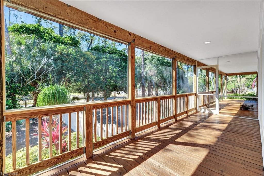 5660 English Oaks LN, NAPLES FL 34119-8