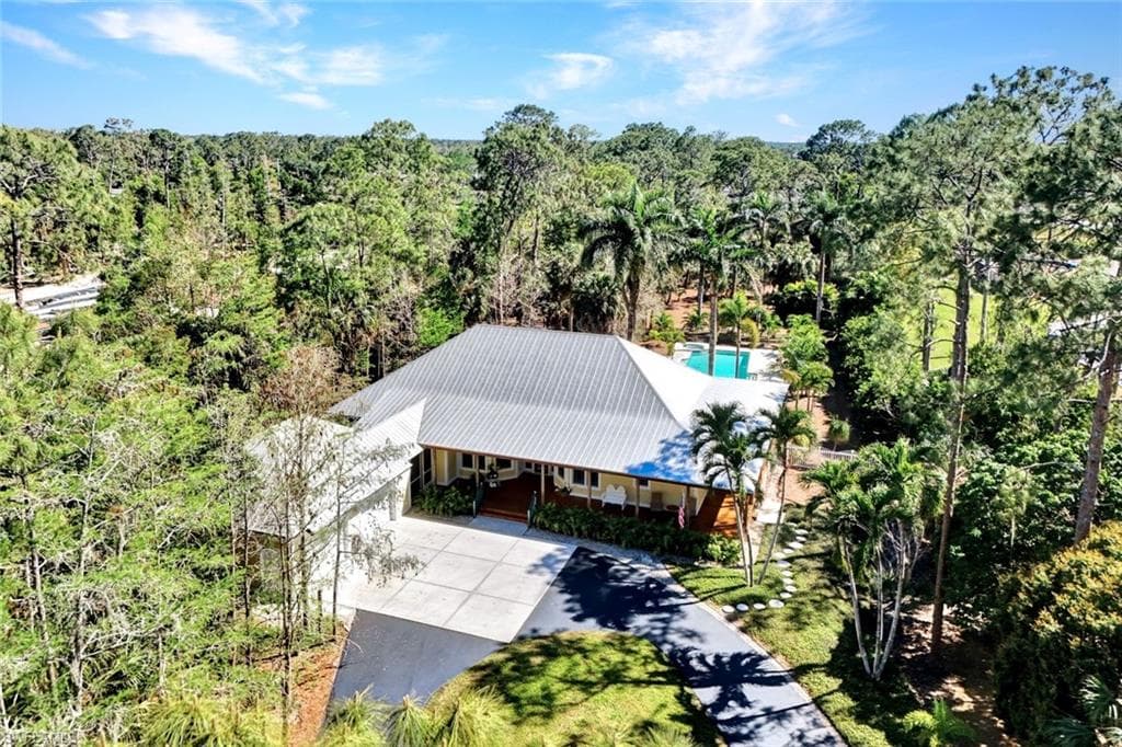 5660 English Oaks LN, NAPLES FL 34119-13