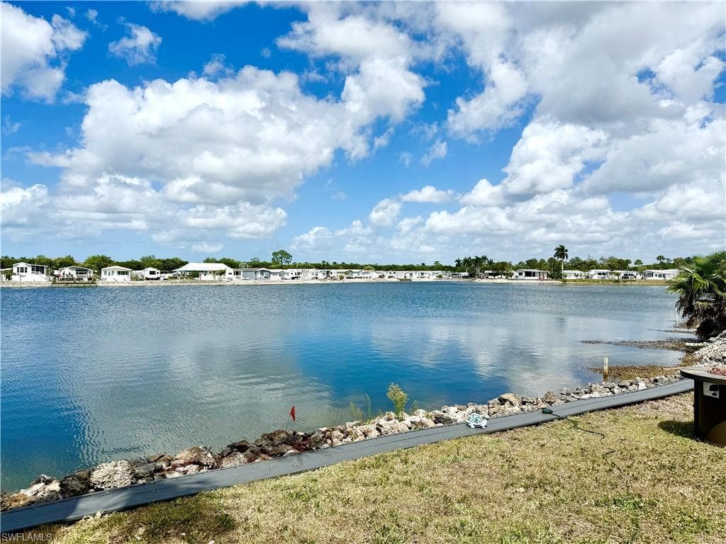 371 Imperial Wilderness BLVD, NAPLES FL 34114-8