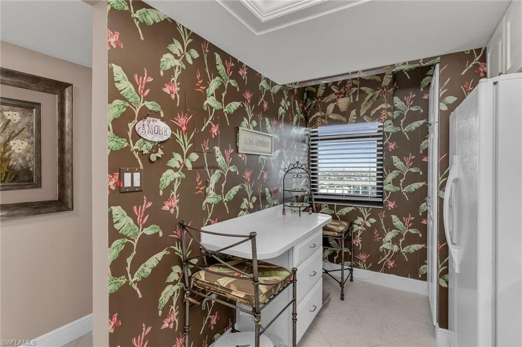 320 Seaview CT 1201-5