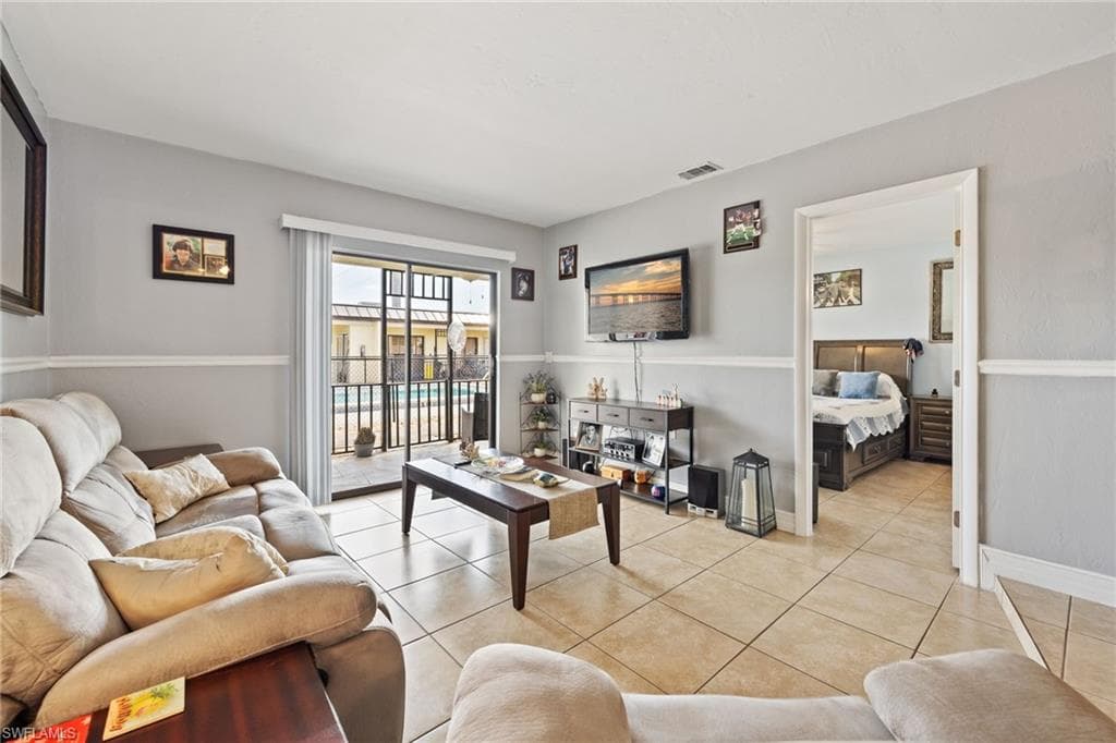 4514 Santa Barbara BLVD # 5, CAPE CORAL FL 33914-13