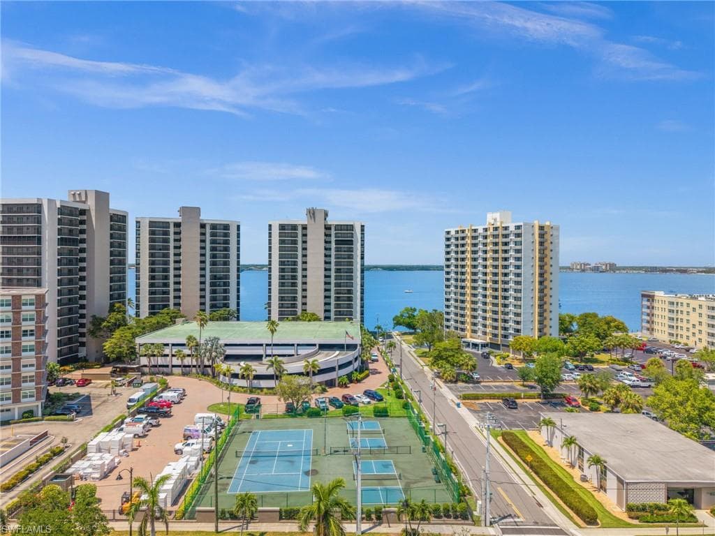 1900 Virginia AVE # 902, FORT MYERS FL 33901-36