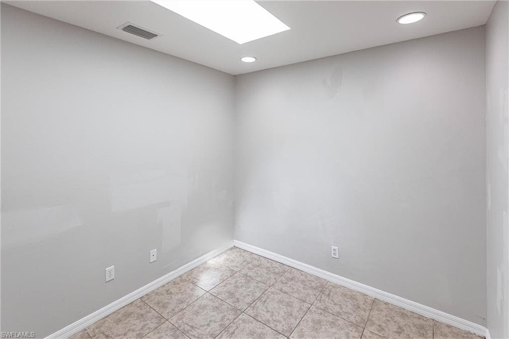 2130 NE 8th PL, CAPE CORAL FL 33909-12