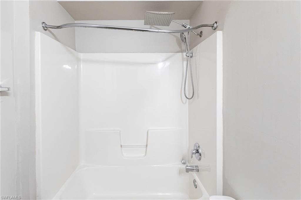 2130 NE 8th PL, CAPE CORAL FL 33909-19