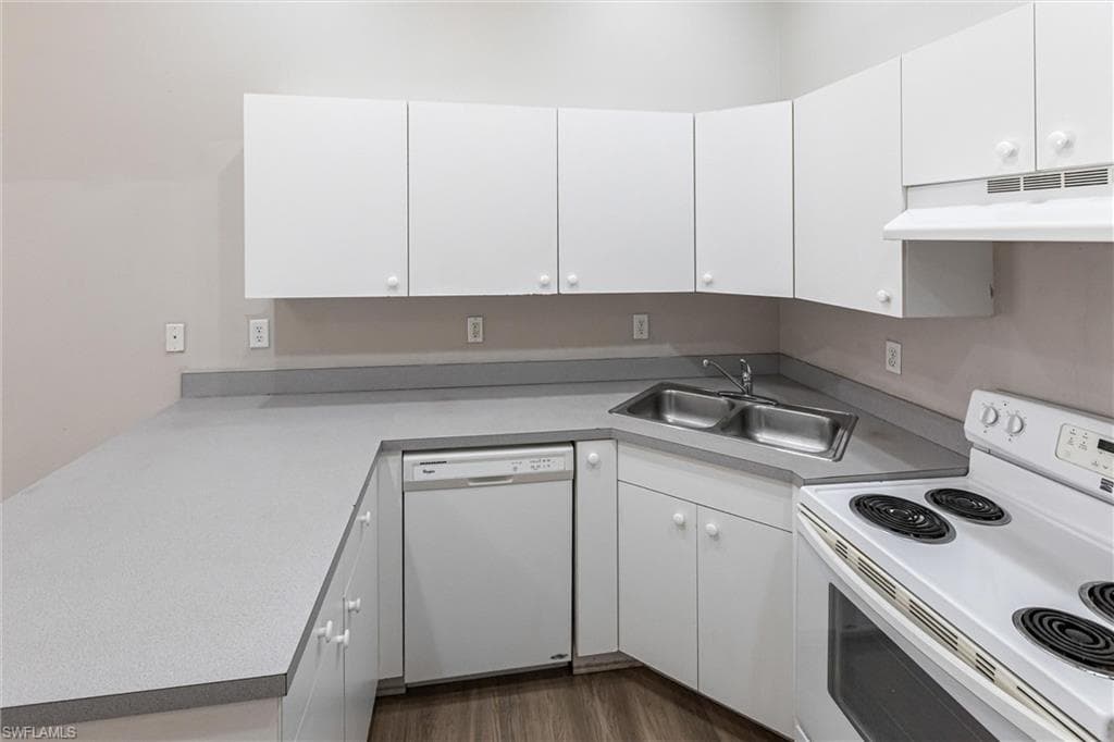 2130 NE 8th PL, CAPE CORAL FL 33909-9