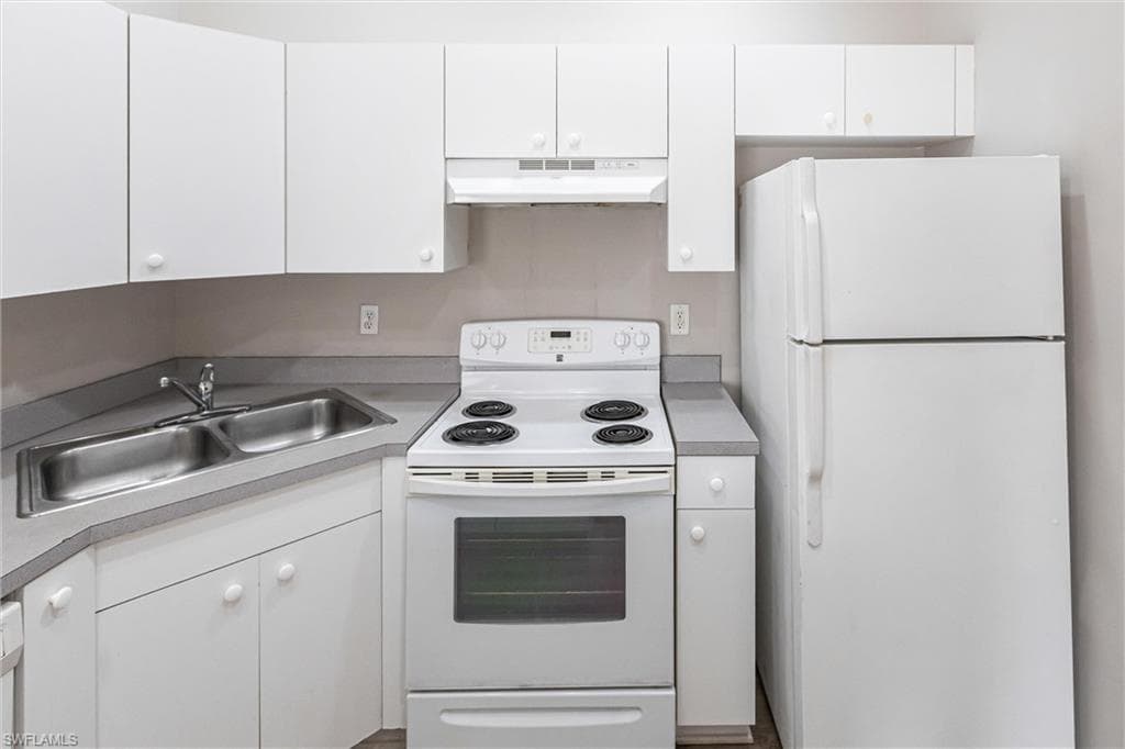 2130 NE 8th PL, CAPE CORAL FL 33909-10