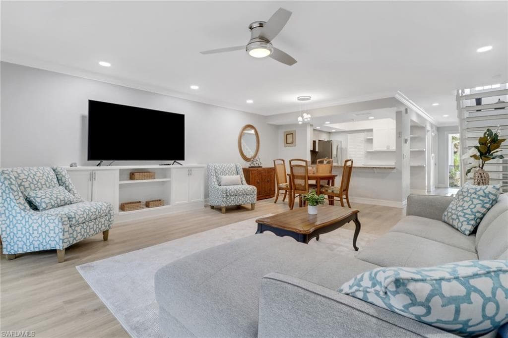 790 Meadowland DR # D, NAPLES FL 34108-11