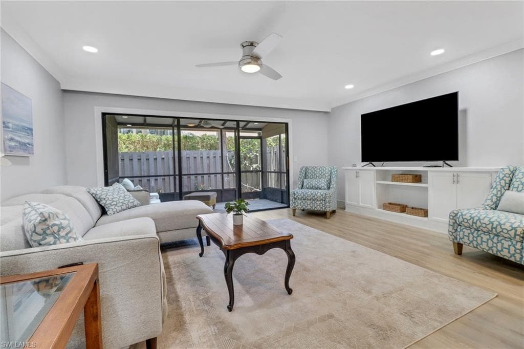 790 Meadowland DR # D, NAPLES FL 34108-9