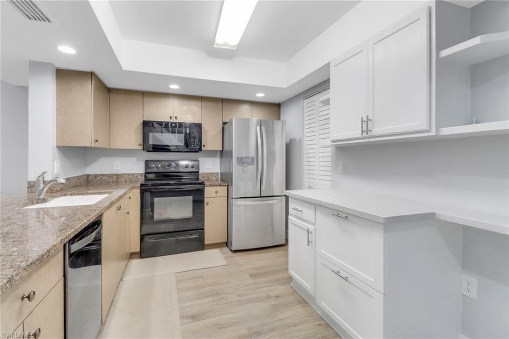 790 Meadowland DR # D, NAPLES FL 34108-3