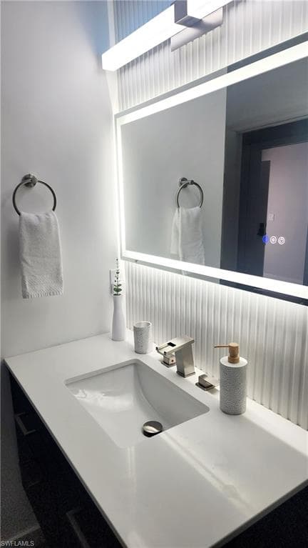 1220 Sarah Jean CIR # L103, NAPLES FL 34110-26