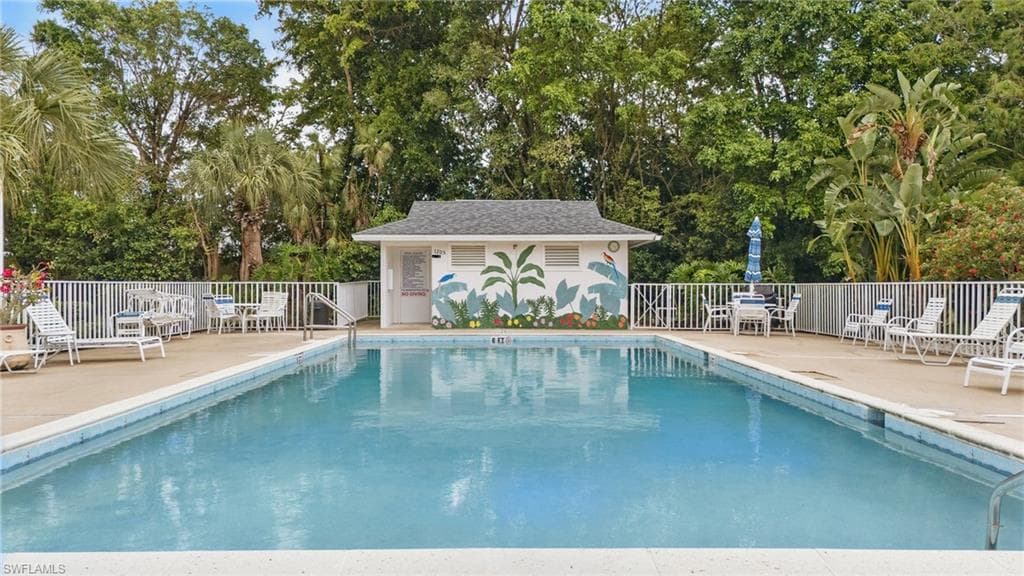 1220 Sarah Jean CIR # L103, NAPLES FL 34110-41