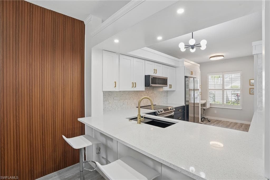 1220 Sarah Jean CIR # L103, NAPLES FL 34110-11