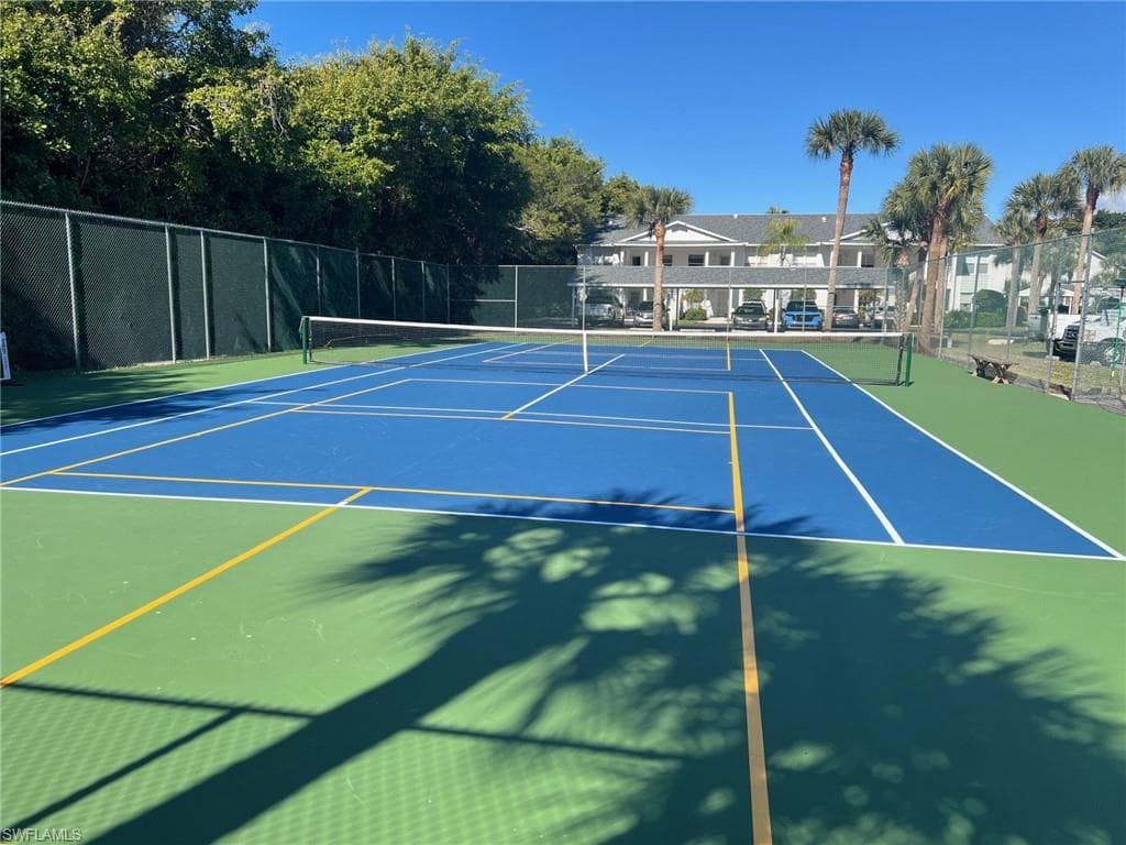 1220 Sarah Jean CIR # L103, NAPLES FL 34110-44