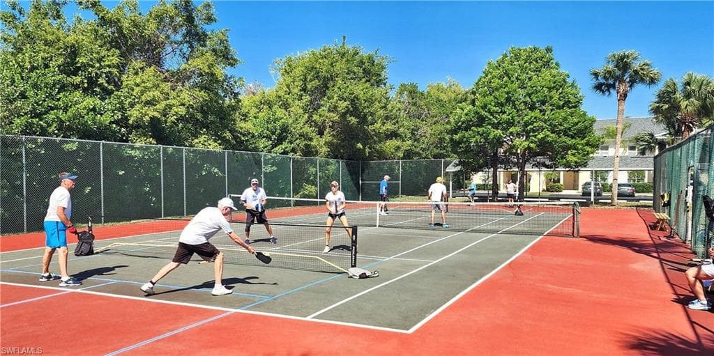 1220 Sarah Jean CIR # L103, NAPLES FL 34110-47