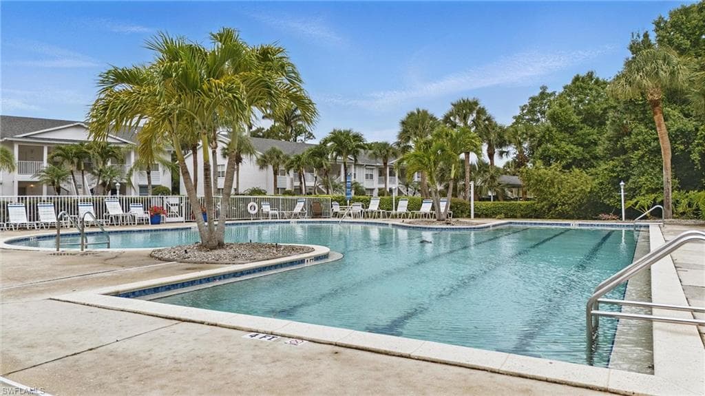 1220 Sarah Jean CIR # L103, NAPLES FL 34110-39