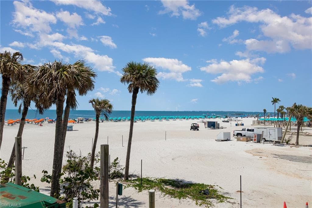 1300 Estero BLVD # 205, FORT MYERS BEACH FL 33931-22