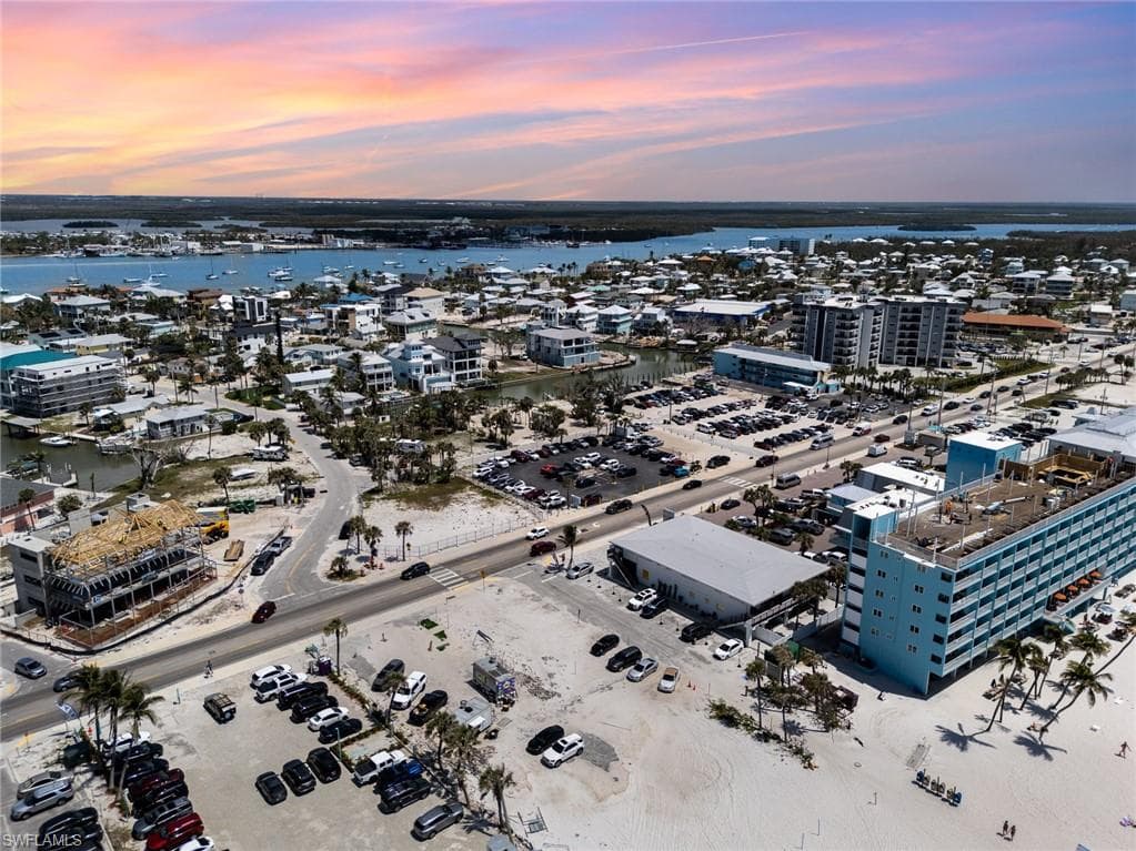 1300 Estero BLVD # 205, FORT MYERS BEACH FL 33931-26