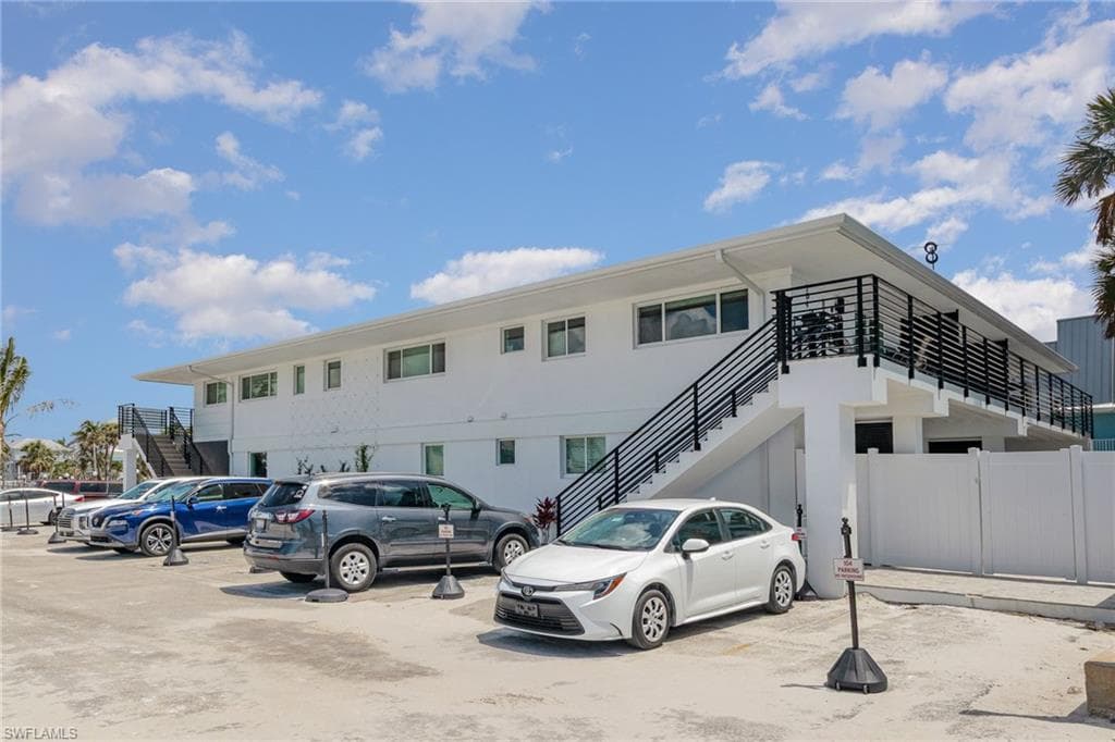 1300 Estero BLVD # 205, FORT MYERS BEACH FL 33931-21