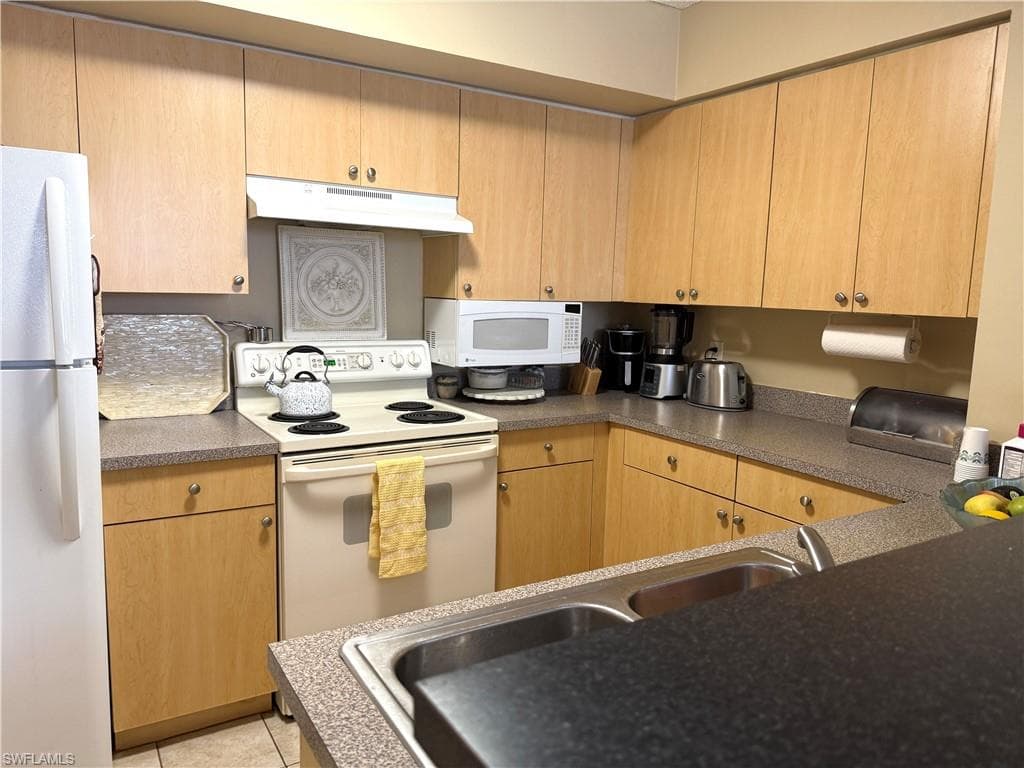 8659 River Homes LN # 1206, BONITA SPRINGS FL 34135-12