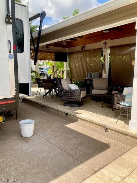 10309 Fire Flag TRL, FORT MYERS FL 33905-37