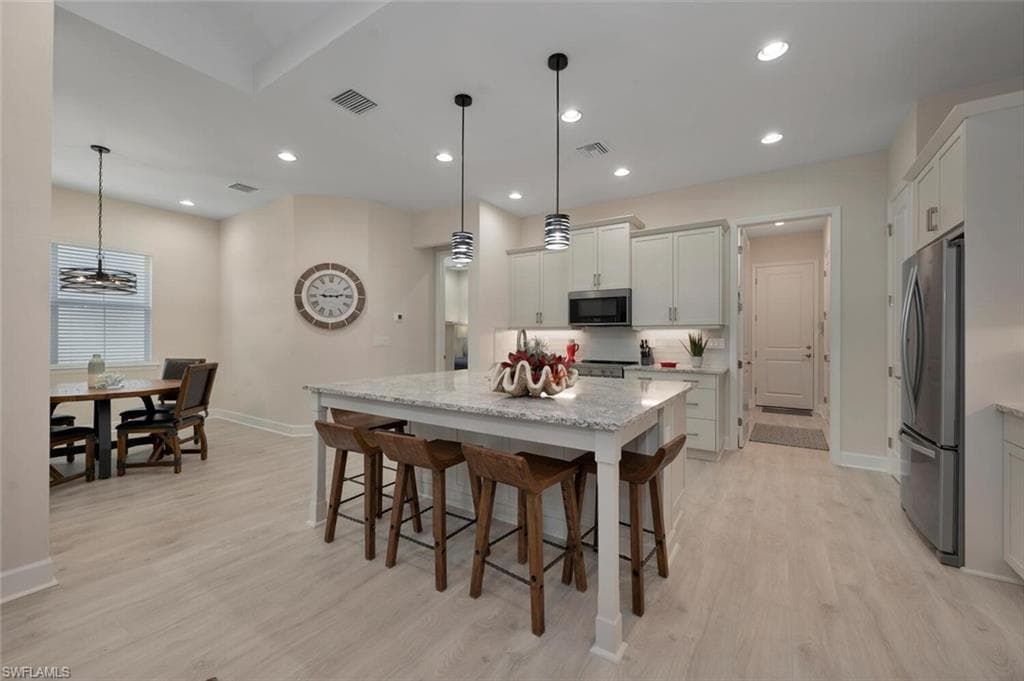 7239 Saona CT, NAPLES FL 34113-1