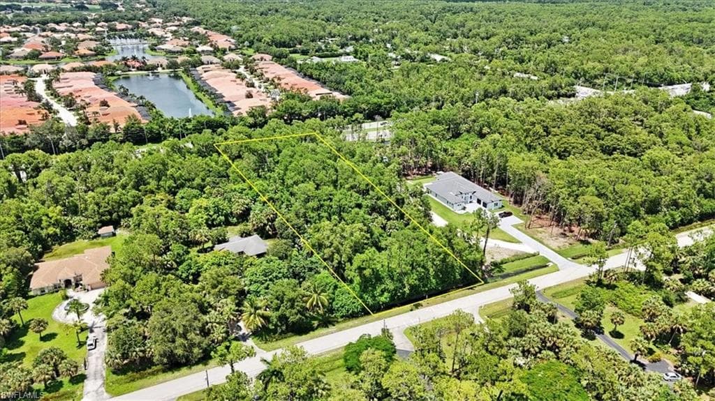 5665 Napa Woods WAY, NAPLES FL 34116-16