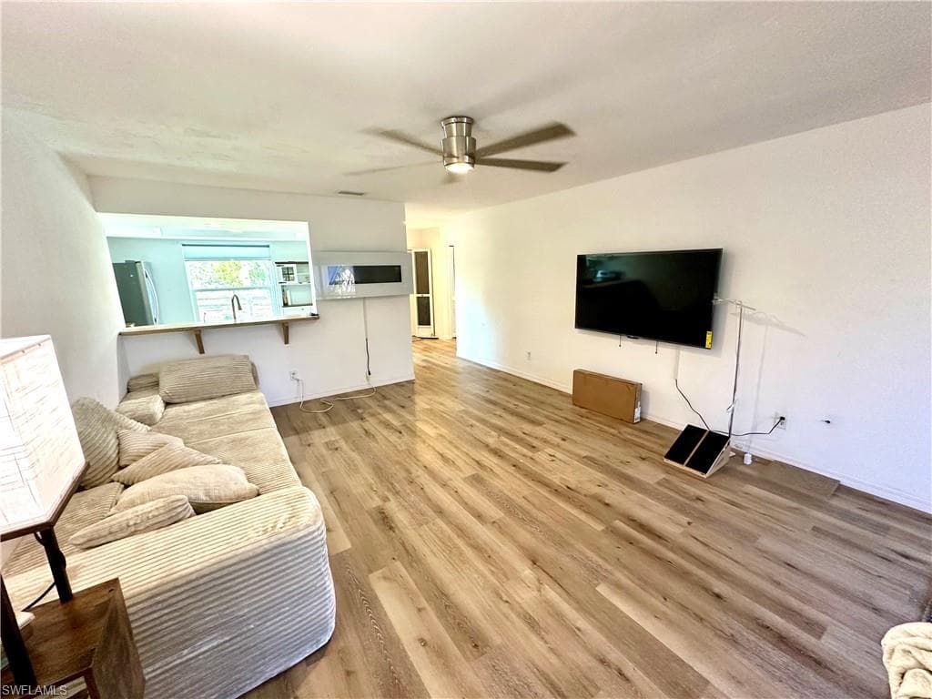 1521 SW 47th TER # 201, CAPE CORAL FL 33914-5