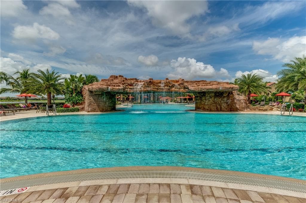 28548 Longford CT, BONITA SPRINGS FL 34135-41