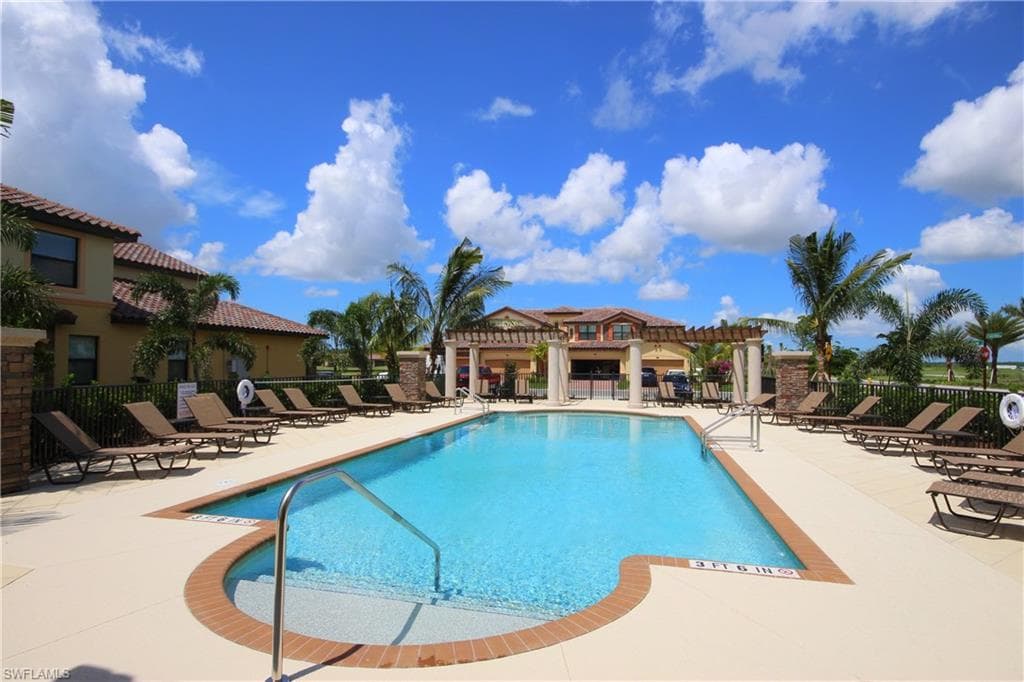 28548 Longford CT, BONITA SPRINGS FL 34135-42