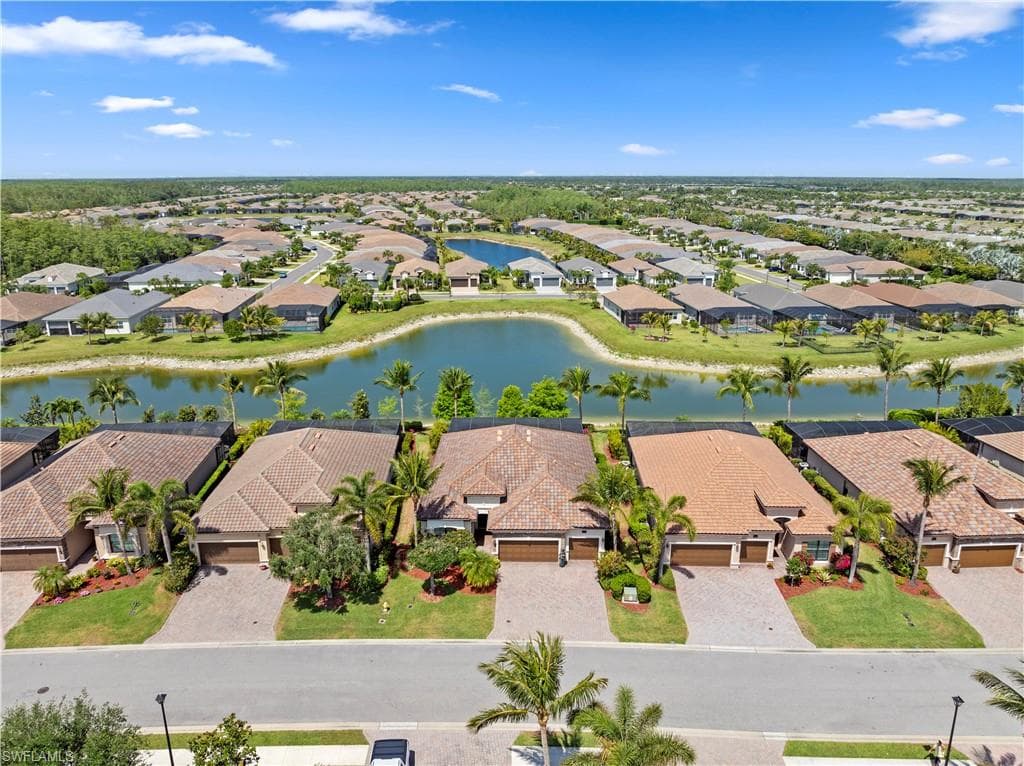 28548 Longford CT, BONITA SPRINGS FL 34135-33