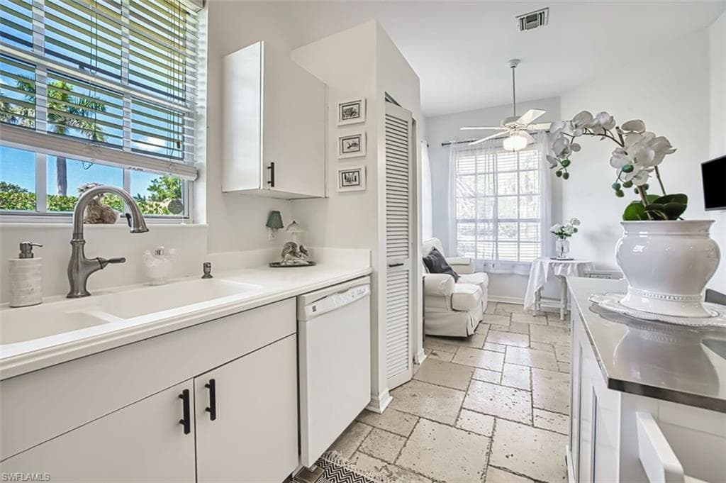 5482 Peppertree DR, FORT MYERS FL 33908-12